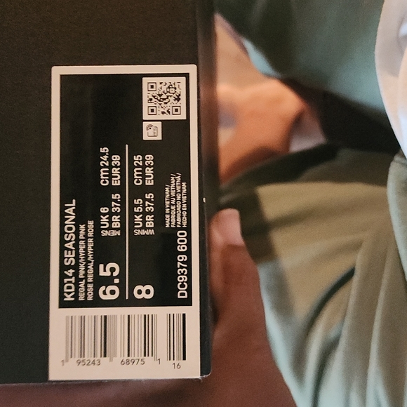 Jordan's and nike shoes - Picture 14 of 14